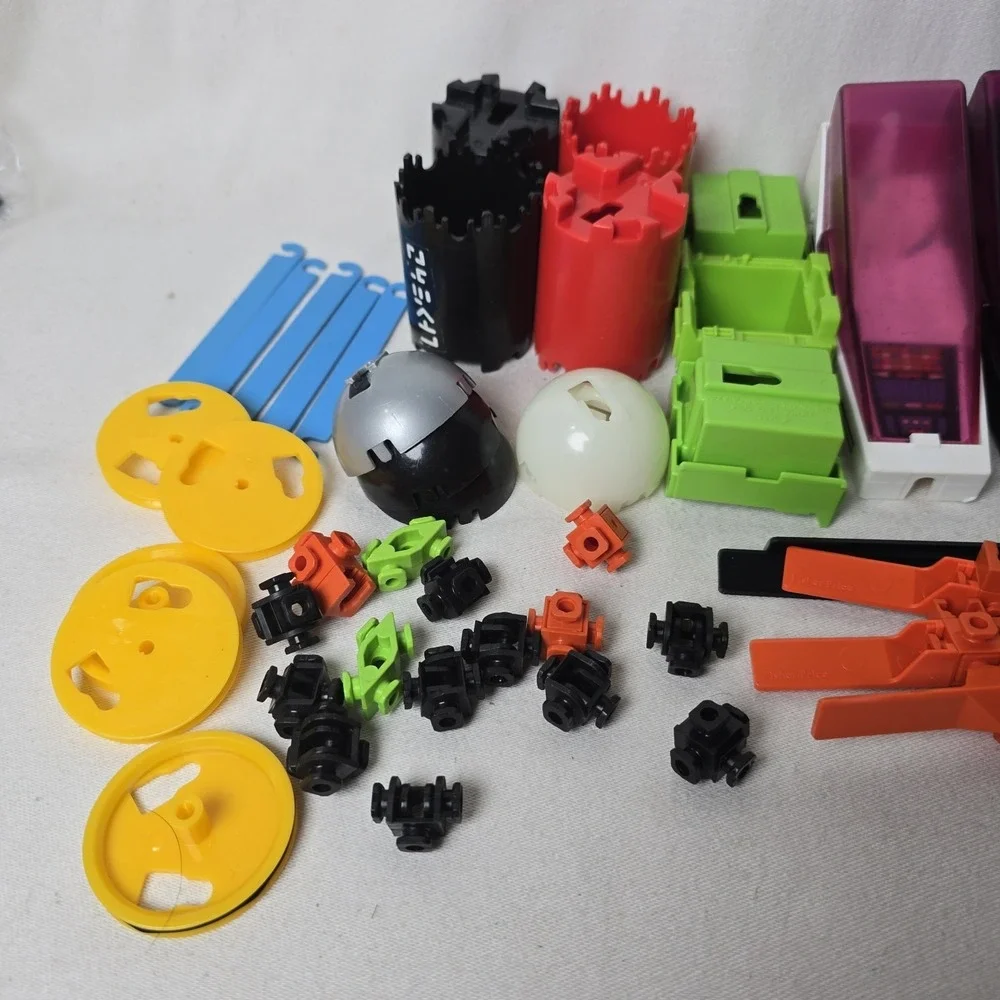 Construx Fisher‎ Price Mixed Lot Of Pieces 1980's